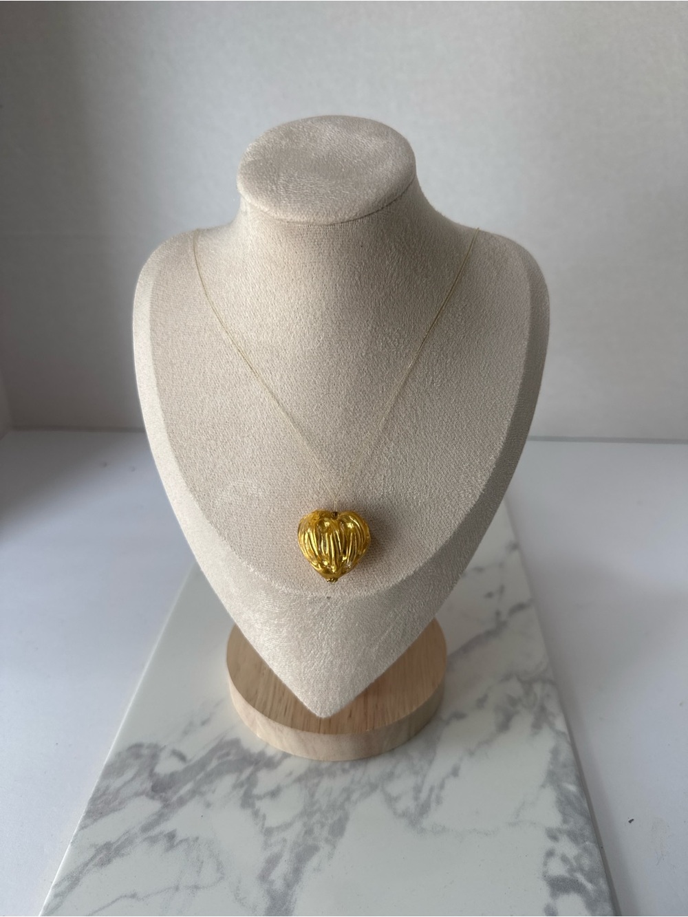 Made in Italy Uno Allo Volta Gold Bubble Glass Heart Pendant floating Necklace